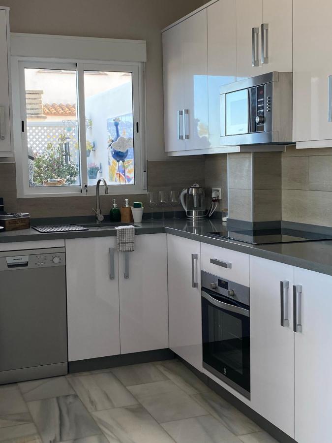 On The Beach - Penthouse On The Mediterranean Εστεπόνα Εξωτερικό φωτογραφία