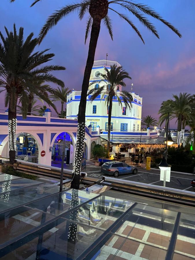 On The Beach - Penthouse On The Mediterranean Εστεπόνα Εξωτερικό φωτογραφία