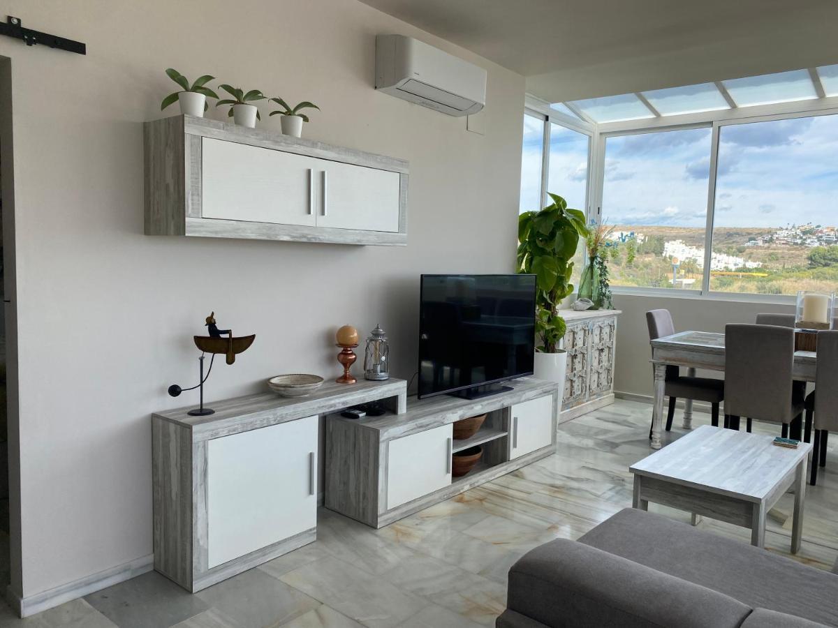 On The Beach - Penthouse On The Mediterranean Εστεπόνα Εξωτερικό φωτογραφία